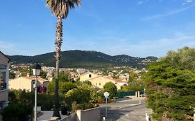 Charmant Bas De Villa Avec Terrasse A Proximite De La Plage Et Du Port